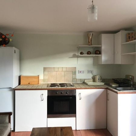 Cosy Cottage Annex In Fairlop إيلفورد المظهر الخارجي الصورة